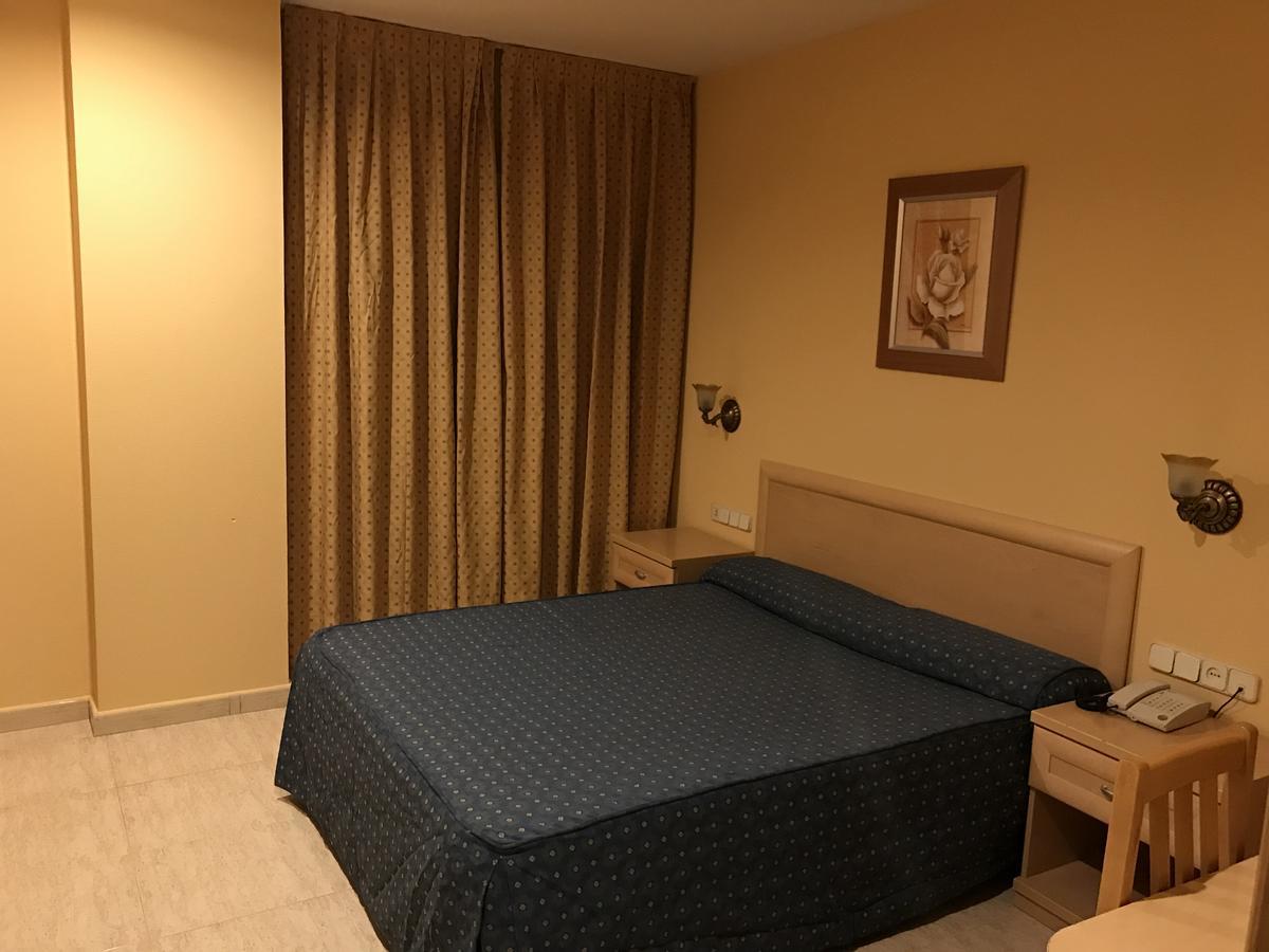 Hotel La Union อูมาเนส เด มาดริด ภายนอก รูปภาพ