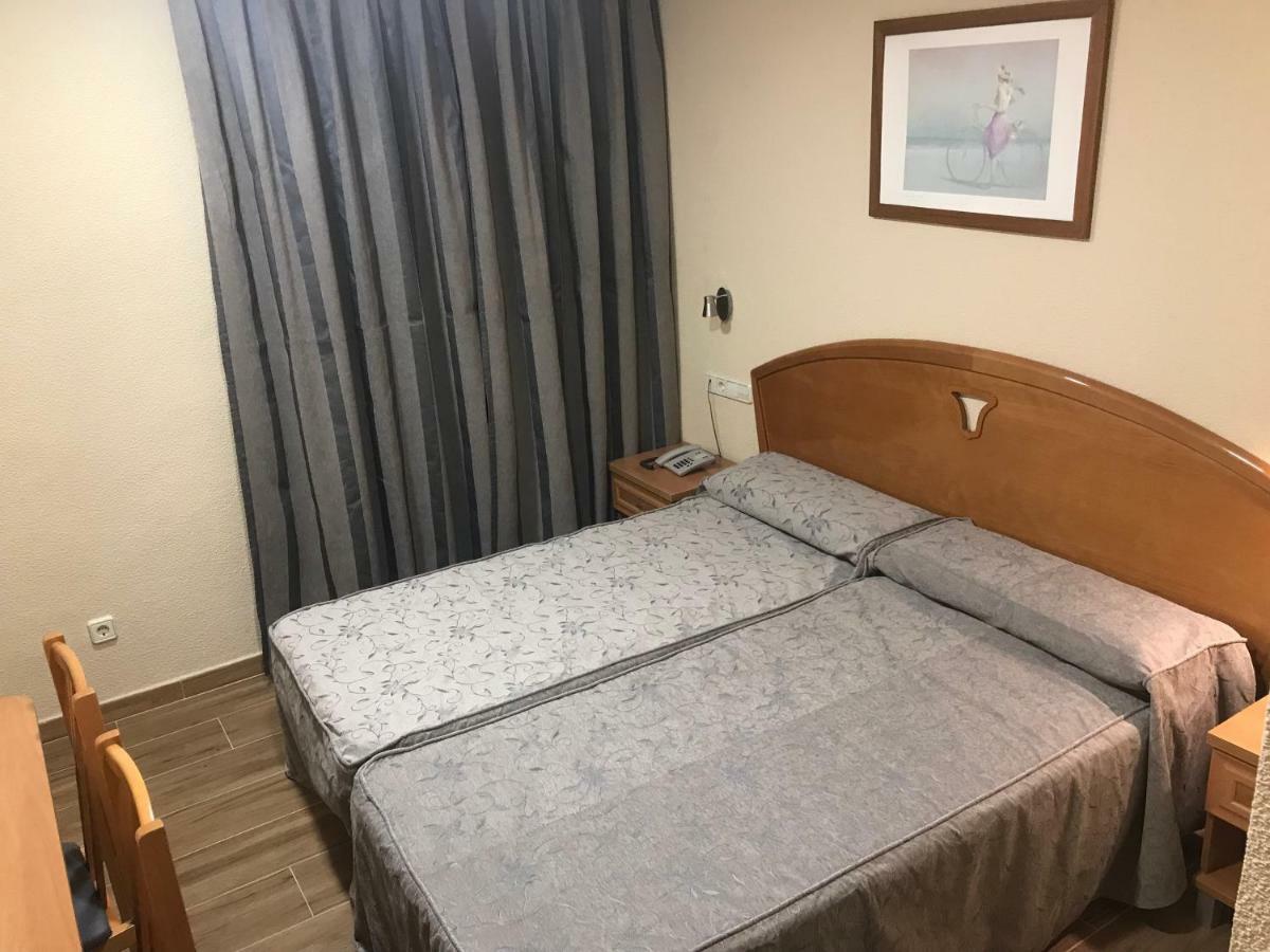 Hotel La Union อูมาเนส เด มาดริด ภายนอก รูปภาพ